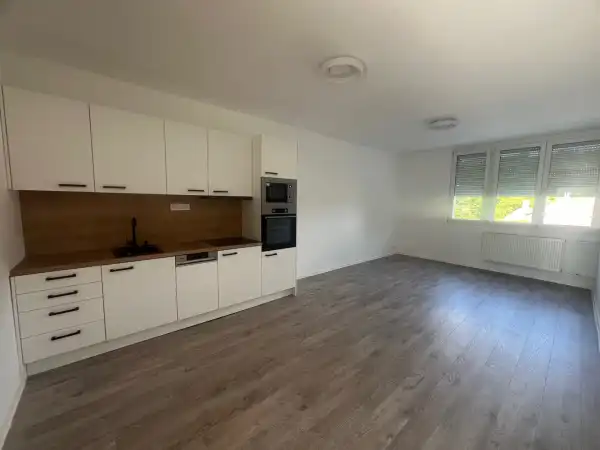 Eladó téglalakás, Tatabánya 2+1 szoba 57 m² 44.9 M Ft