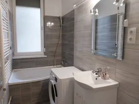 eladó téglalakás, Tatabánya