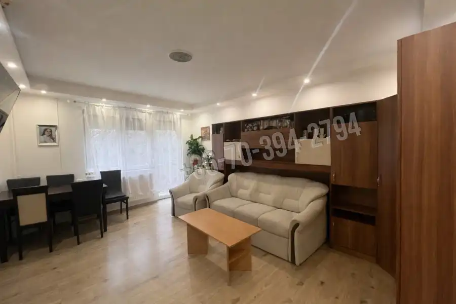 eladó téglalakás, Tatabánya