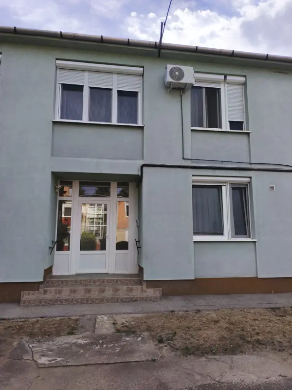 Eladó téglalakás, Tatabánya 2+1 szoba 53 m² 47.5 M Ft
