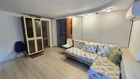 eladó téglalakás, Vác