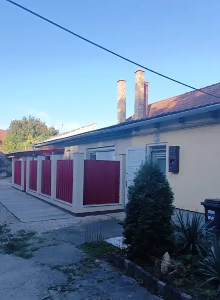 eladó téglalakás, Vác