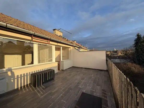 Eladó téglalakás, Vác 2+1 szoba 91 m² 118.3 M Ft