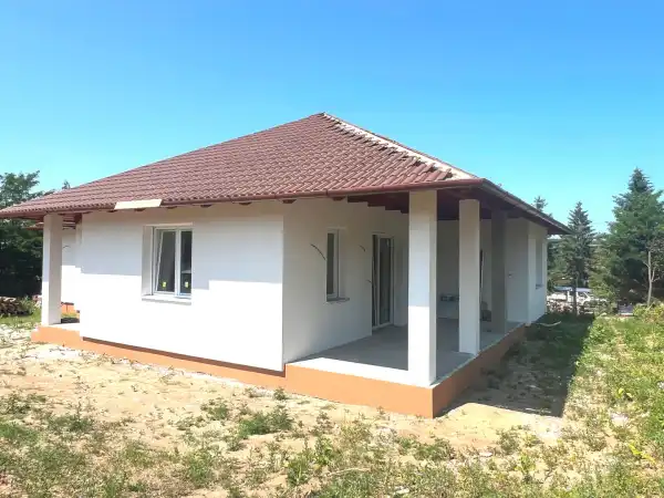 Eladó új építésű családi ház, Erdőkertes 5 szoba 135 m² 79.9 M Ft