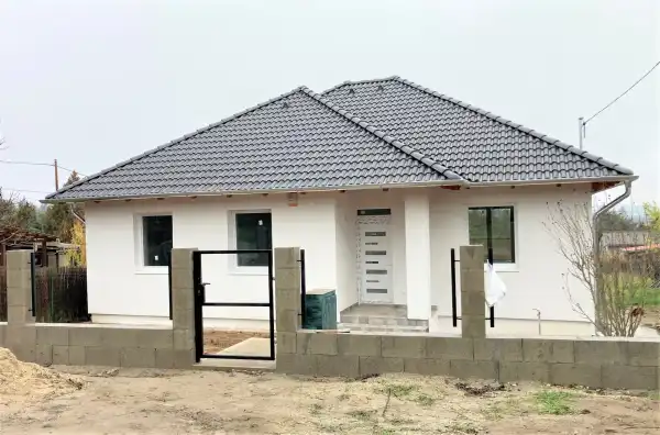 Eladó új építésű családi ház, Erdőkertes 5 szoba 113 m² 114.9 M Ft