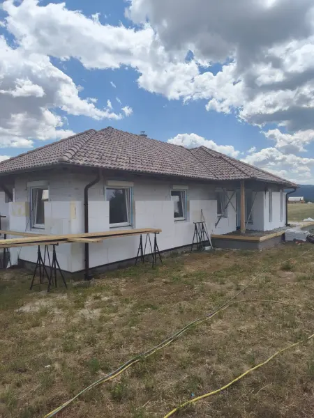 eladó új építésű családi ház, Kismaros