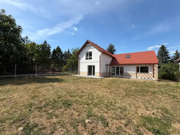 Eladó új építésű családi ház, Nagykovácsi 5 szoba 200 m² 249 M Ft