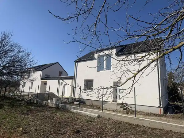 Eladó új építésű ikerház, Szigetszentmárton 5+1 szoba 117 m² 88.9 M Ft