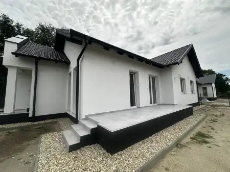 eladó új építésű ikerház, Velence