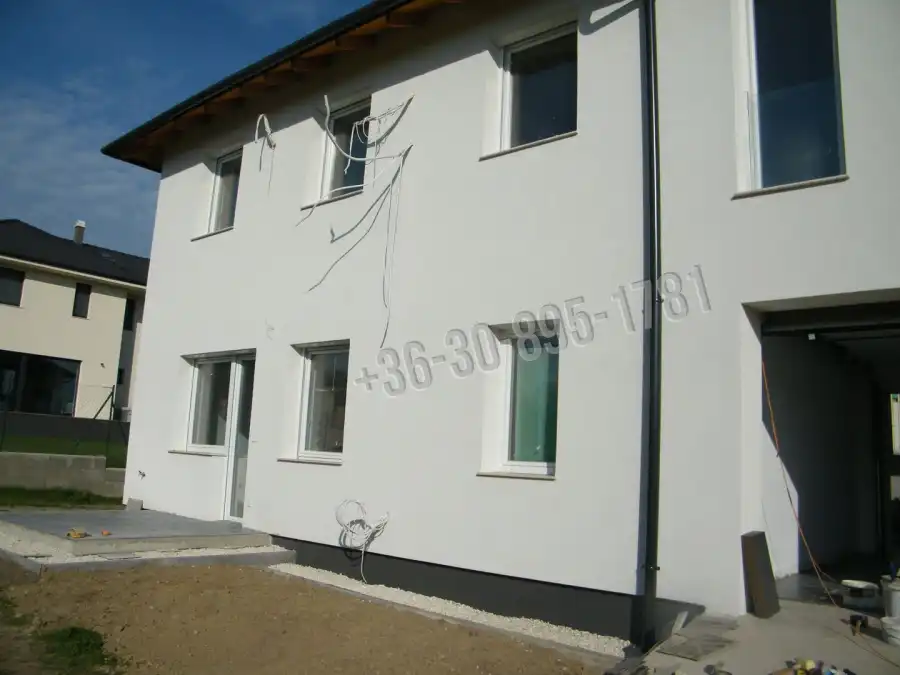 eladó új építésű sorház, Herceghalom
