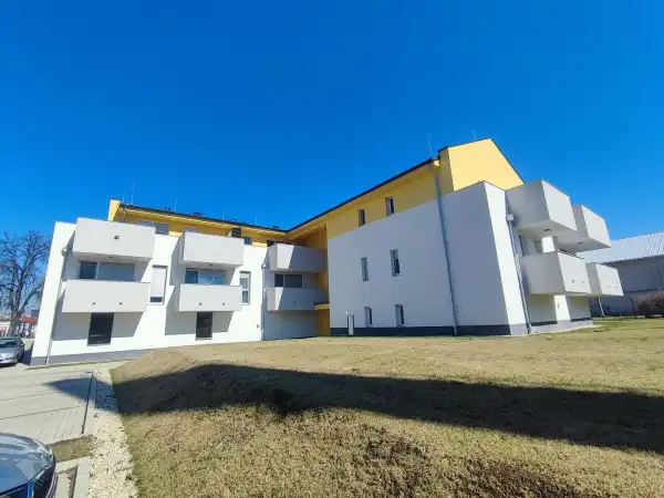 Eladó új építésű téglalakás, Komárom 3 szoba 73 m² 99 M Ft