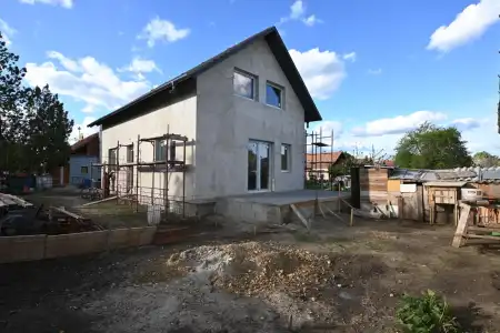 Eladó újépítésű családi ház, Üllő 5 szoba 101 m² 82.5 M Ft