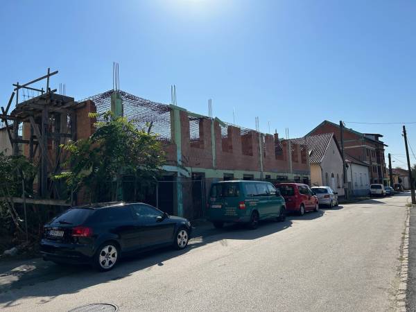 eladó újépítésű téglalakás, Hatvan