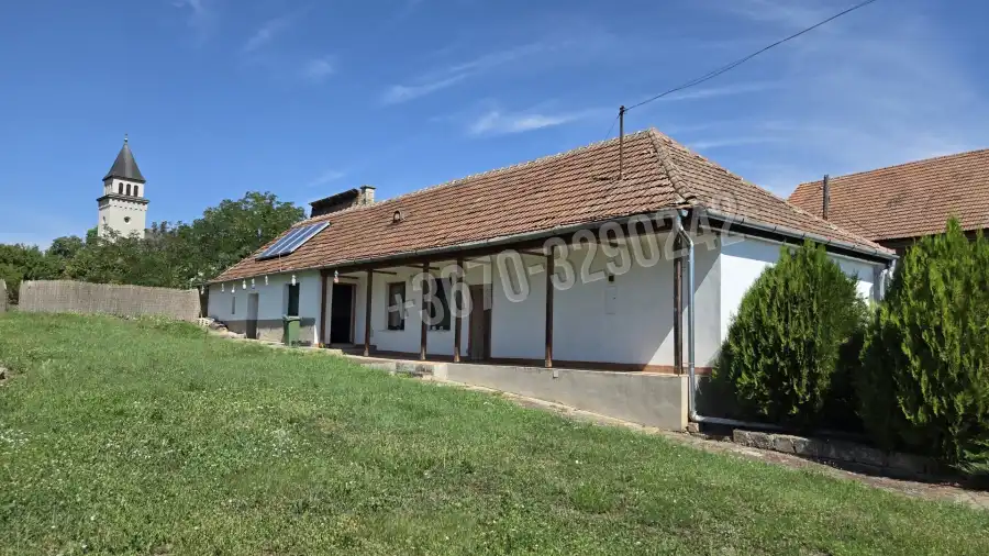 eladó újszerű családi ház, Bodrogkisfalud