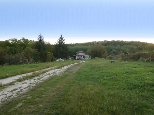 Eladó újszerű családi ház, Dorog 6 szoba 165 m² 89.9 M Ft