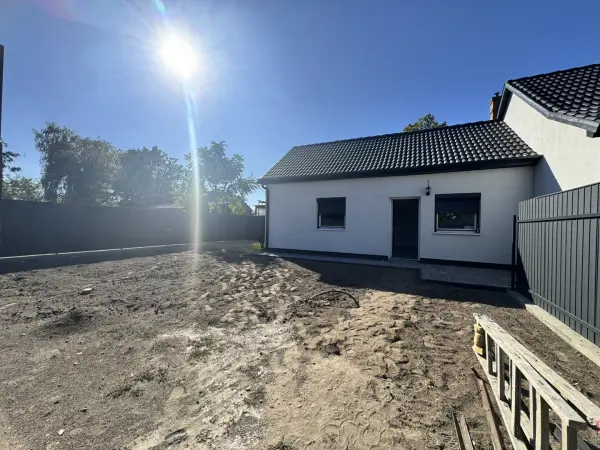 Eladó újszerű családi ház, Kiskunlacháza 2 szoba 38 m² 39.9 M Ft