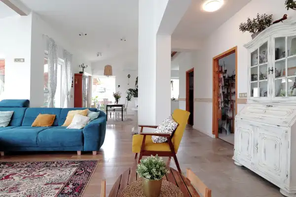 Eladó újszerű családi ház, Szeged 5 szoba 200 m² 210 M Ft