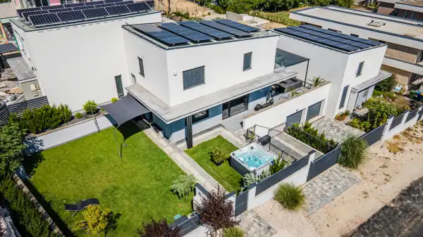 Eladó újszerű ikerház, Budapest, XI. kerület 4 szoba 155 m² 299 M Ft