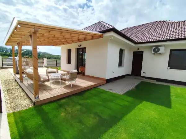 Eladó újszerű ikerház, Inárcs 5 szoba 110 m² 119.99 M Ft