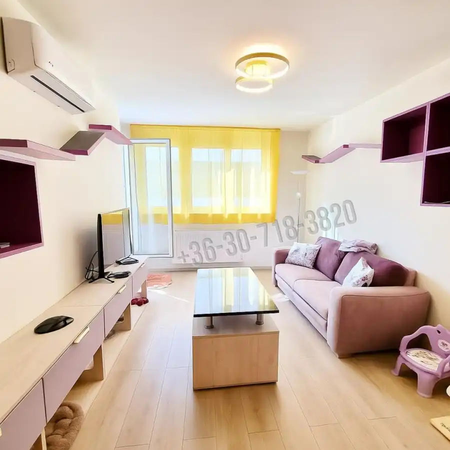 eladó újszerű téglalakás, Budapest, IX. kerület