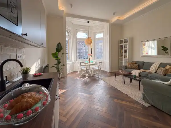 Eladó újszerű téglalakás, Budapest, VII. kerület 2 szoba 55 m² 99.9 M Ft