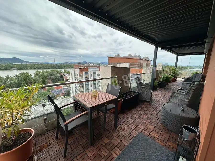 eladó újszerű téglalakás, Budapest, XIII. kerület