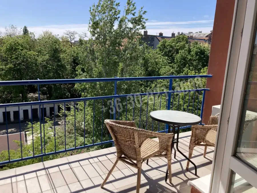 eladó újszerű téglalakás, Budapest, XIV. kerület
