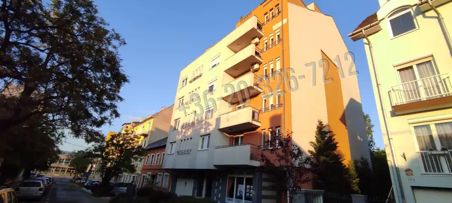 eladó újszerű téglalakás, Budapest, XIV. kerület
