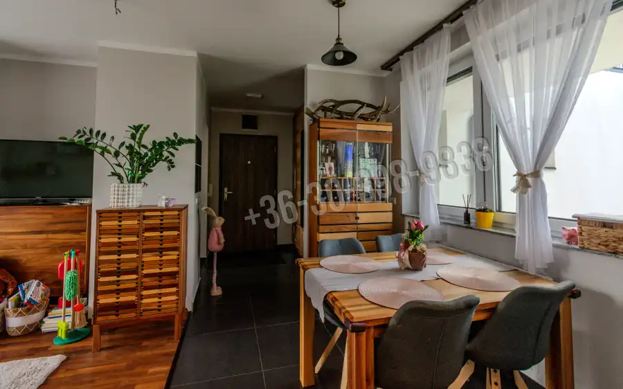 eladó újszerű téglalakás, Mosonmagyaróvár