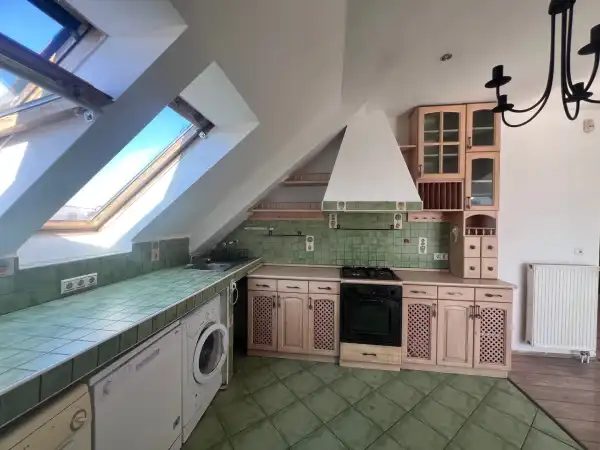 Eladó újszerű téglalakás, Tatabánya 4 szoba 84 m² 62.99 M Ft