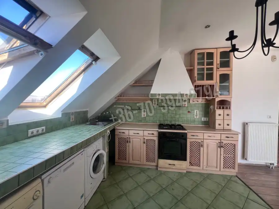 eladó újszerű téglalakás, Tatabánya