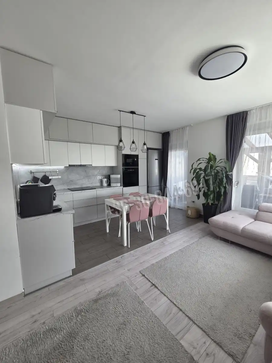 eladó újszerű téglalakás, Teskánd