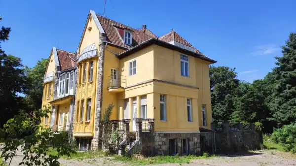 Eladó villa, Budapest, II. kerület 20 szoba 1000 m² 1500 M Ft