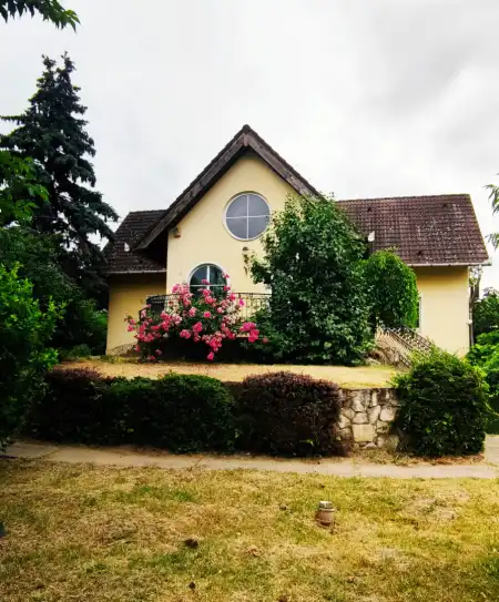 eladó villa, Sülysáp